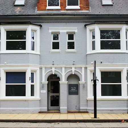 Reading Serviced Rooms Bagian luar foto